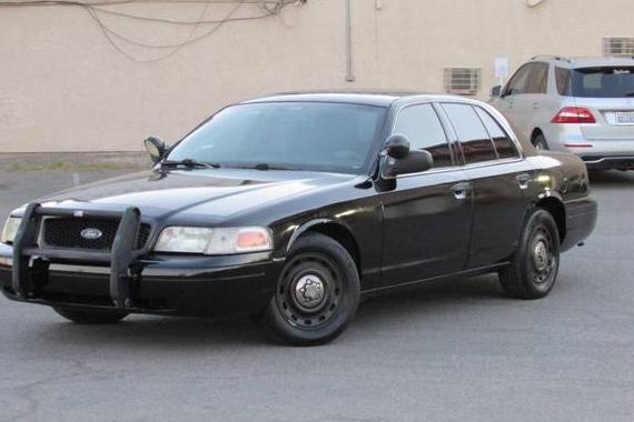 FORD CROWN VICTORIA 2005 2FAHP71W35X112770 image